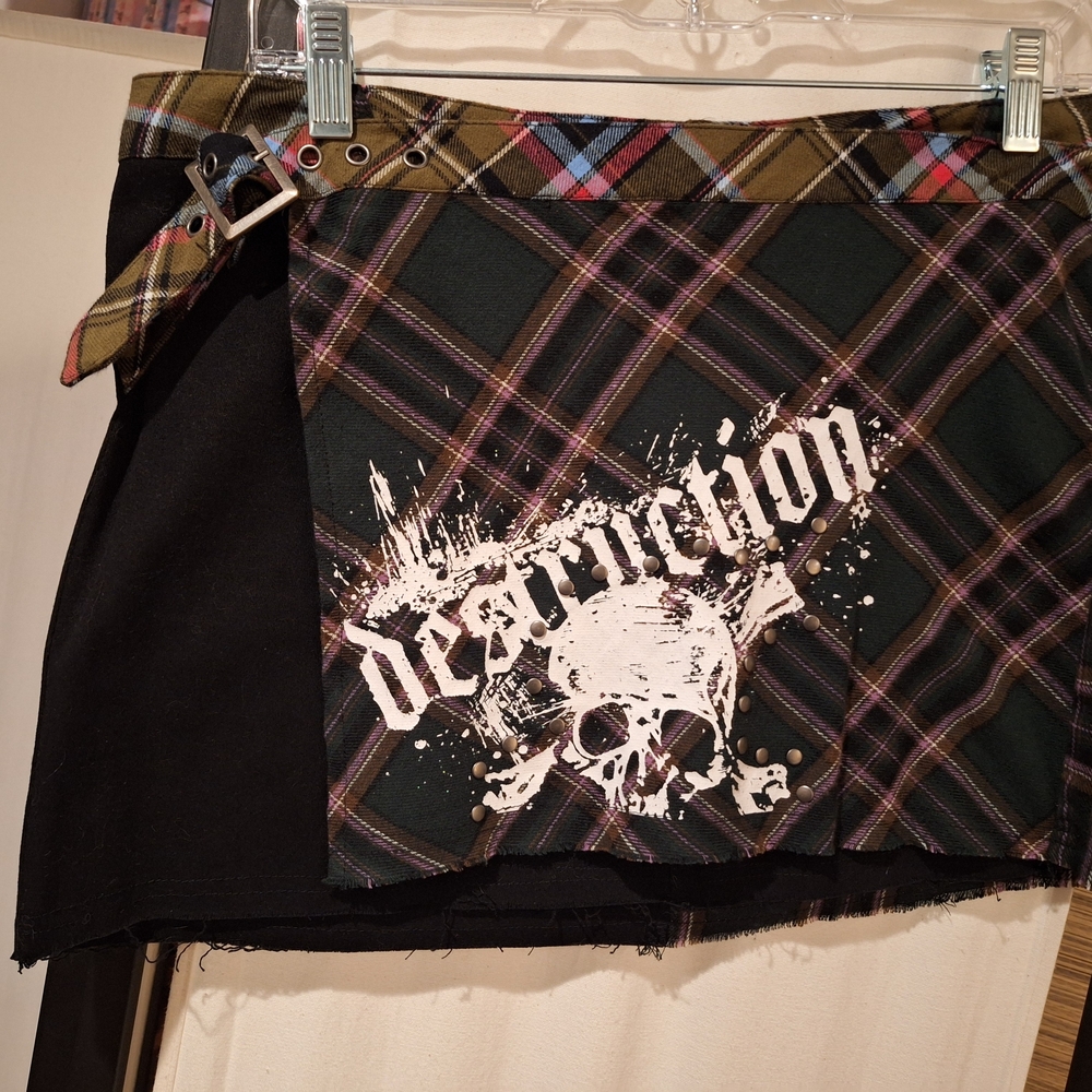 Current Mood: Just Destruction Plaid Black Mini Skirt